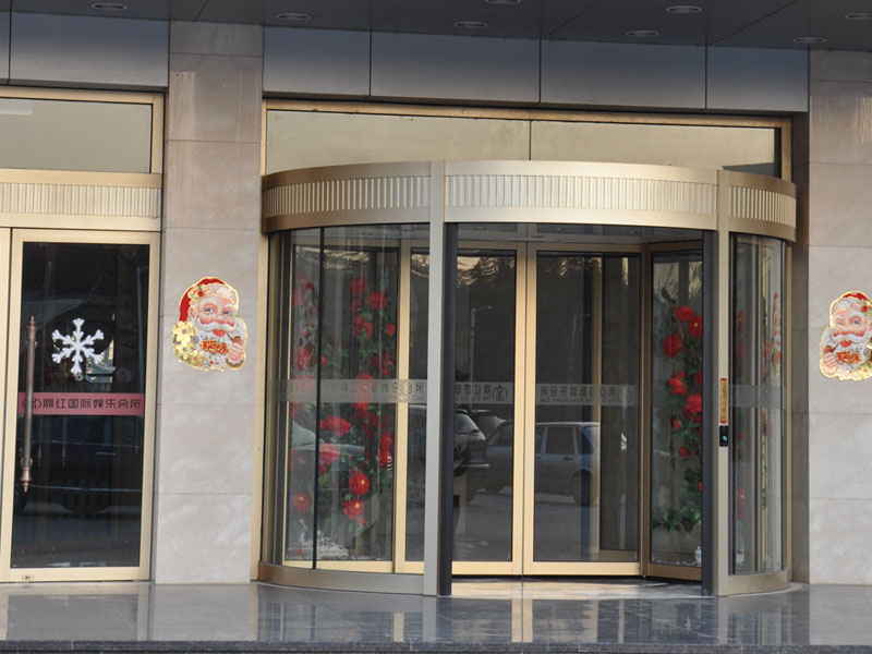 旋轉(zhuǎn)門